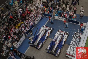 Crowd wait for the drivers Race - 6 Hours of Shanghai at Shanghai International Circuit - Shanghai - China