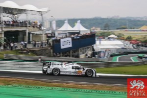 Timo Bernhard (DEU) / Mark Webber (AUS) / Brendon Hartley (NZL) / Car #20 LMP1 Porsche Team (DEU) Porsche 919 Hybrid - 6 Hours of Sao Paulo at Interlagos Circuit - Sao Paulo - Brazil