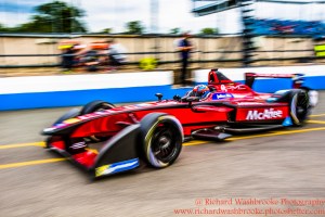 6 Loic Duval (FRA) Dragon Racing Formula E Test Day Donington 17th August 2015 Raw Photo: - Richard Washbrooke Photography